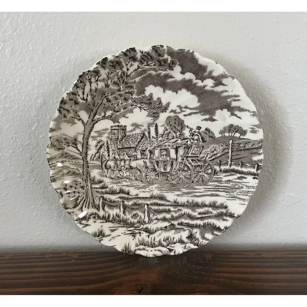 Royal Mail Fine Staffordshire Ironstone Brown Stagecoach Design Plate England